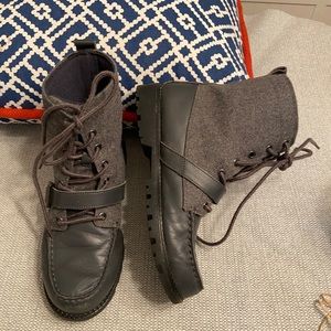 ❌SOLD❌ Men’s Polo Ralph Lauren gray boots